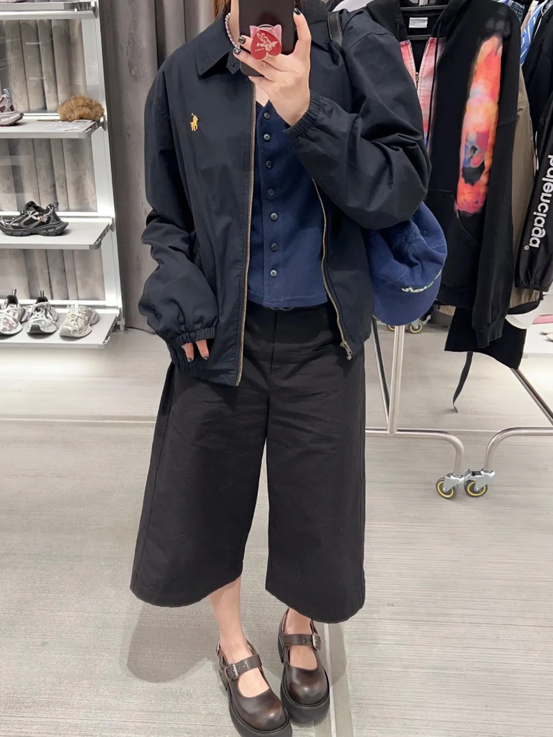 ┃ ┃